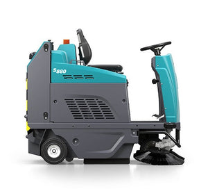 Tennant S880 | 48" Ride-On Floor Sweeper, Battery